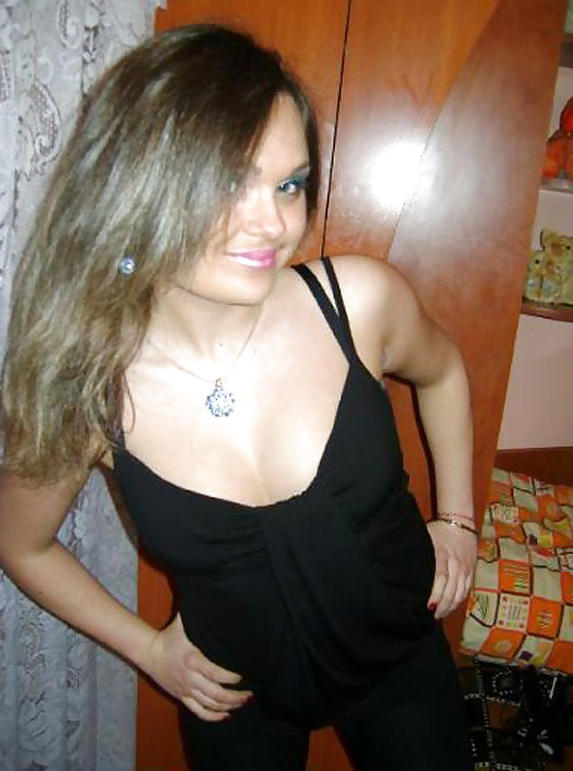 ROMANIAN TEEN SLUTS 16 adult photos