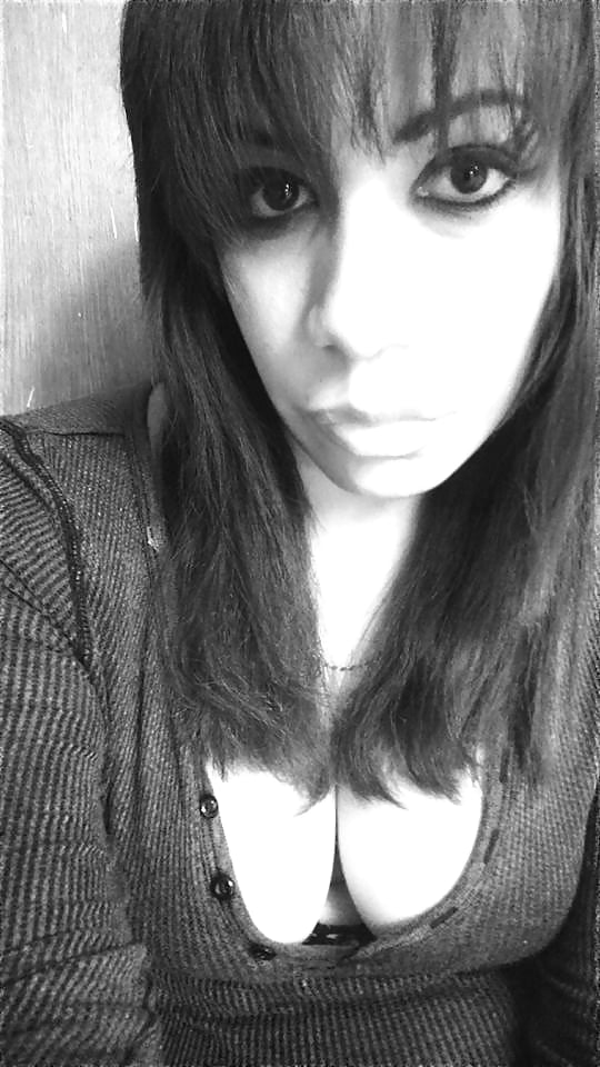 RUBY TEEN AND BIG TITS DE FACEBOOK adult photos