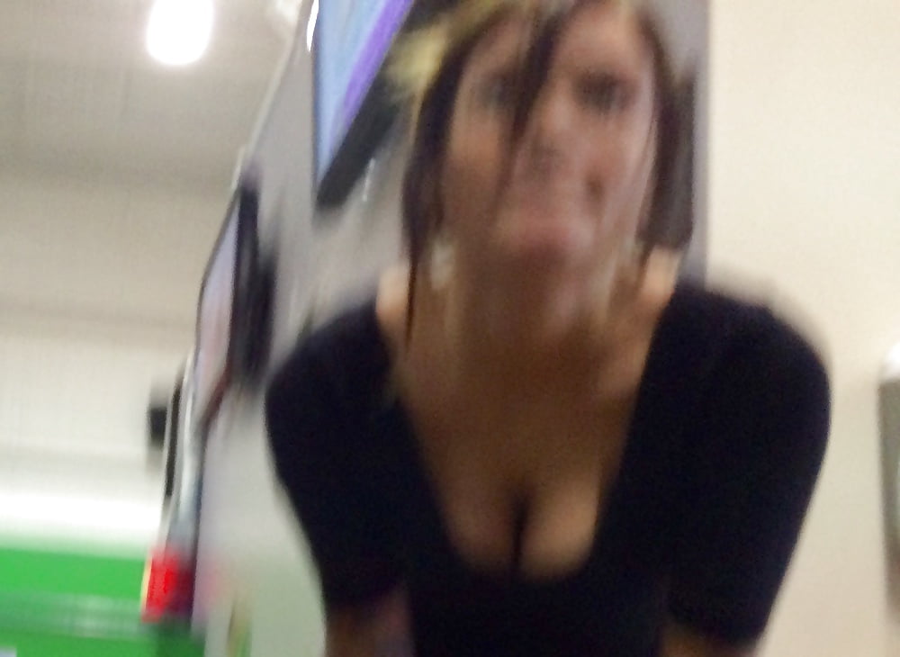 Drop dead gorgeous PAWG MILF adult photos