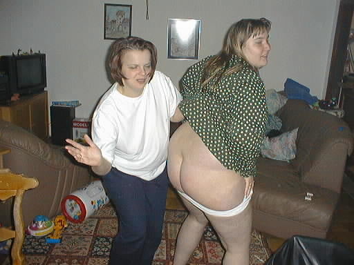 Die geile Simone adult photos