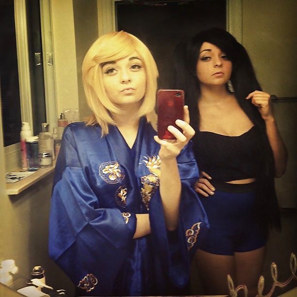 Sexy Arya Stark Lookalike adult photos