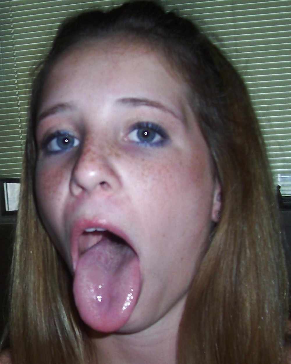 cumsluts adult photos