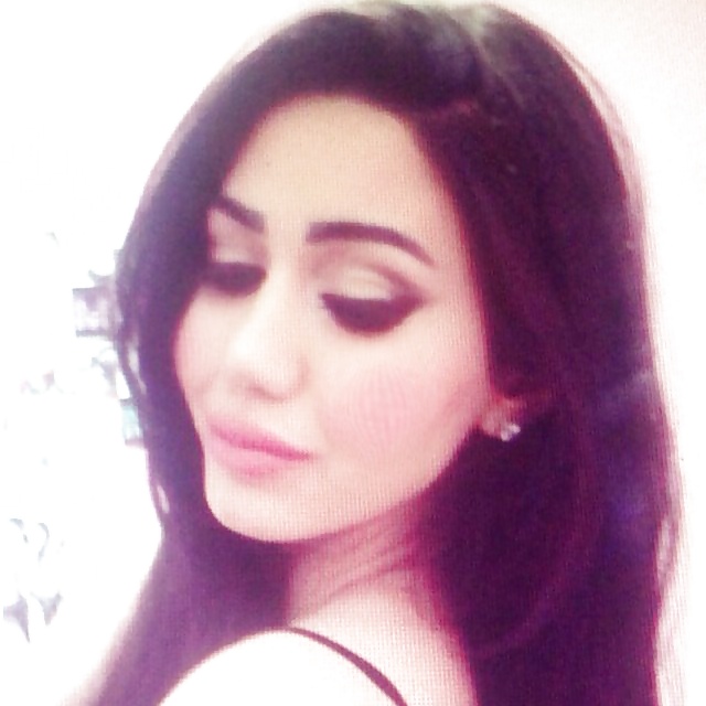 Arab beauty 35 - Cum on her adult photos