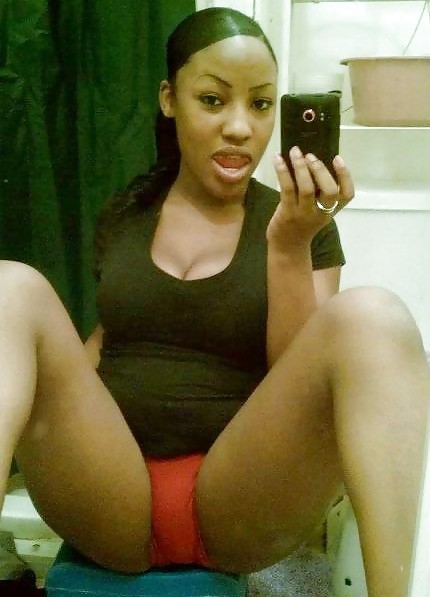 SmutDates Username 'MzzPlayb0y' adult photos