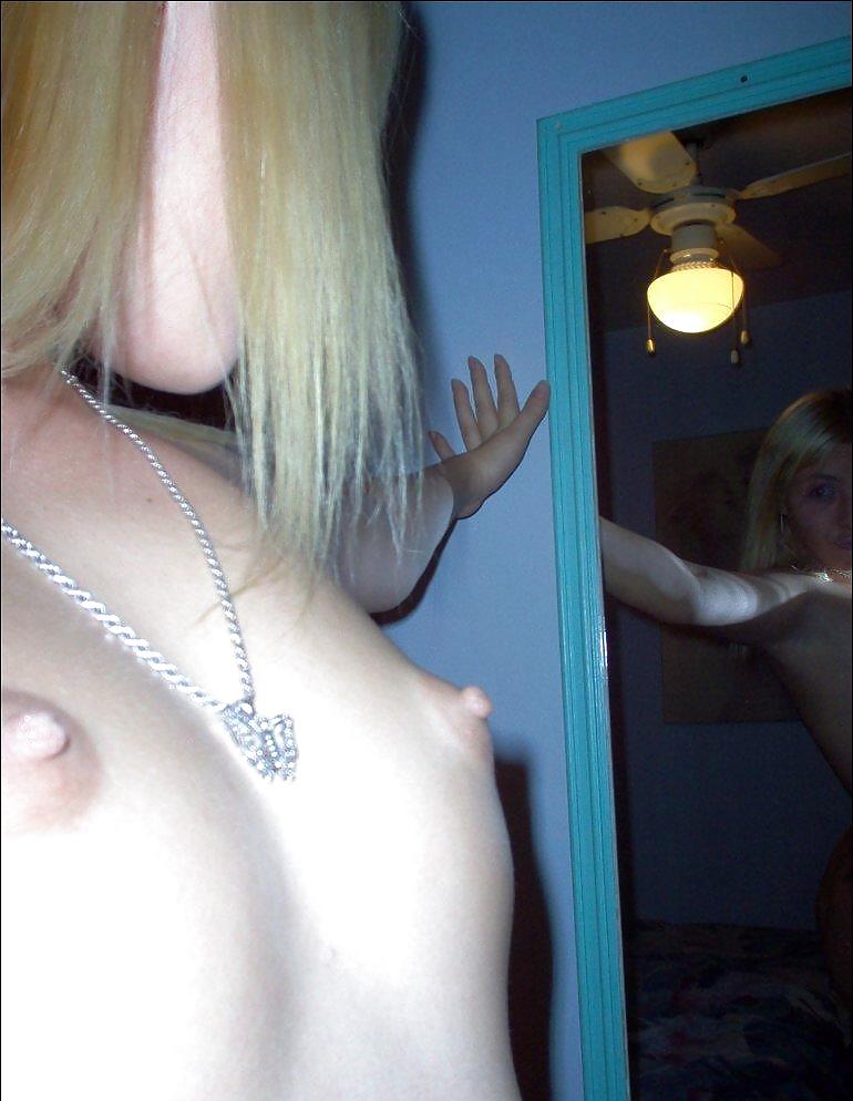 BLONDE HORNY AMATEUR SLUT adult photos