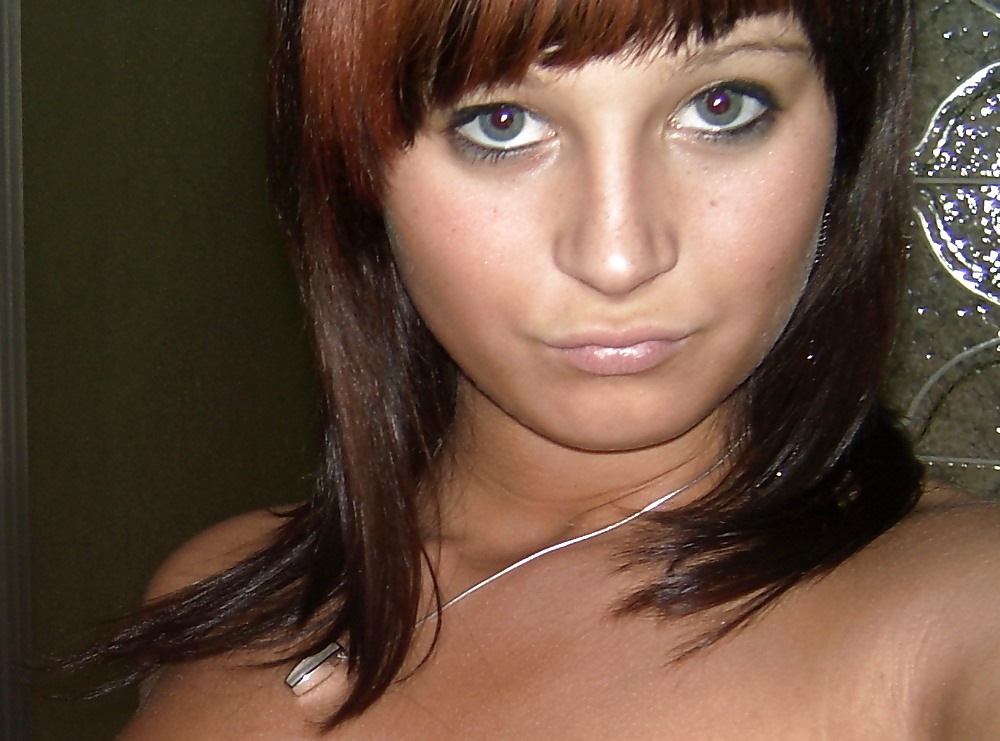 Amateur Young Brunette Teen adult photos