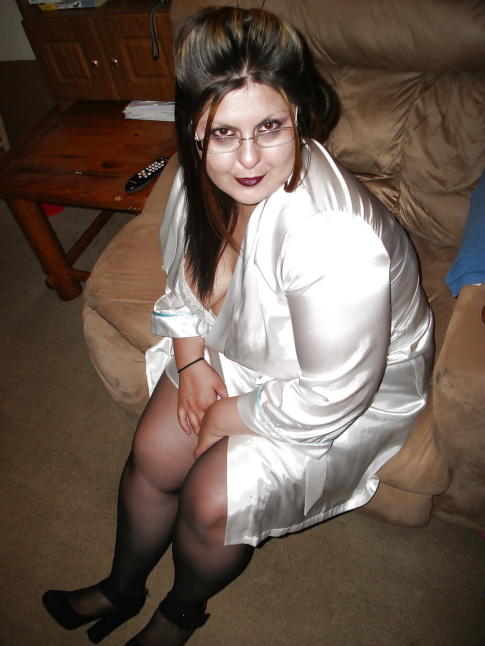 Full thighs in the mini 278 adult photos