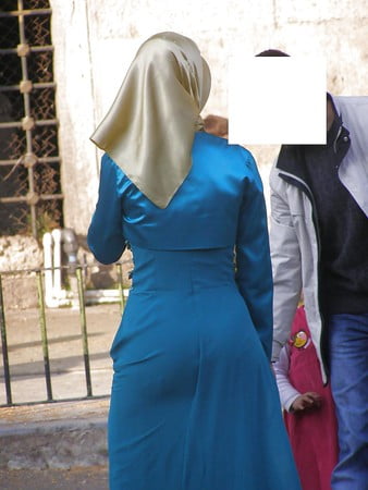 Turkish Sexy Hijab Candid Butt