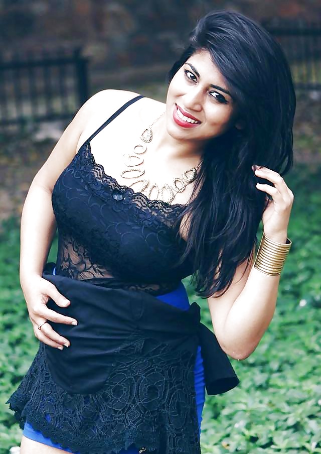 UNSEEN DESI INDIAN HOT SEXY GIRLS adult photos