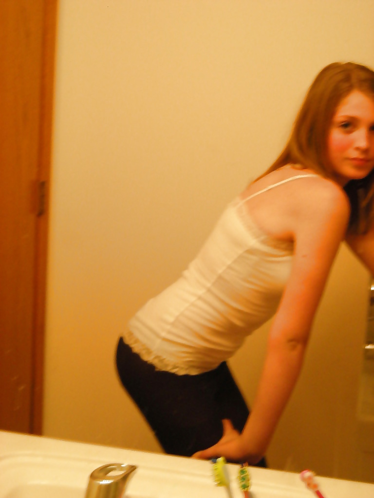 Silly Skinny Small Tits Selfshot Sylvia adult photos