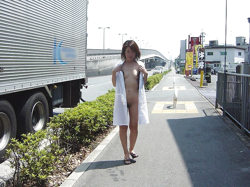 Japanese amateur outdoor 077 adult photos