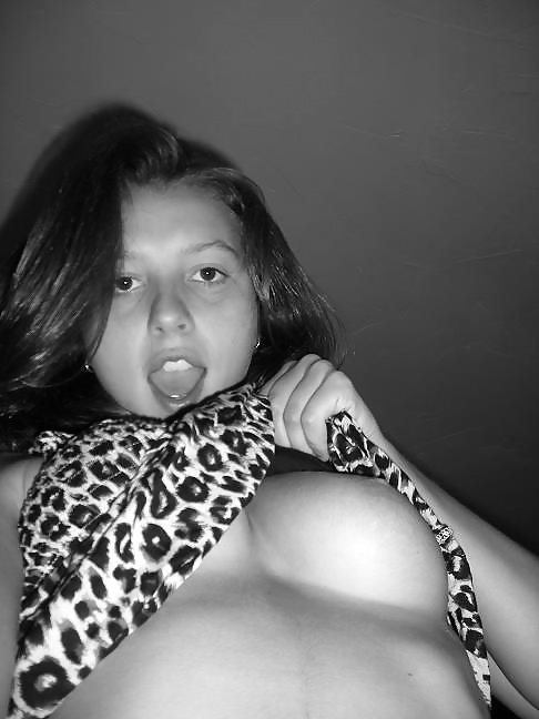 Brunette girlfriend adult photos