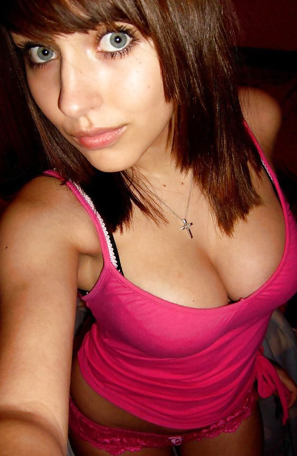 SELFIE 1 -bymn adult photos