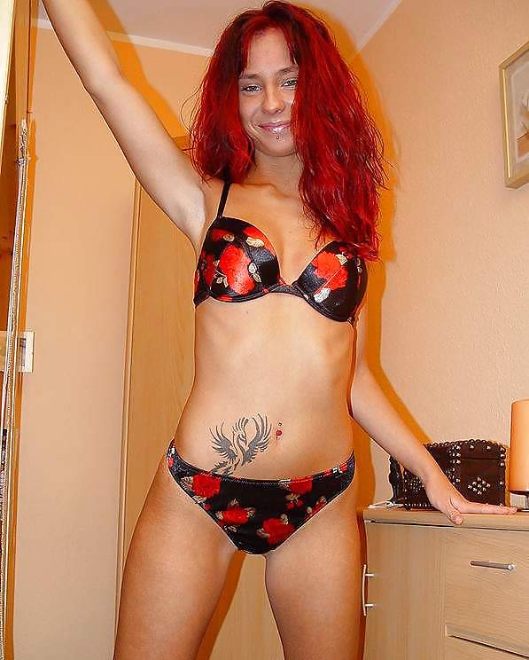 Bikini-Girl adult photos