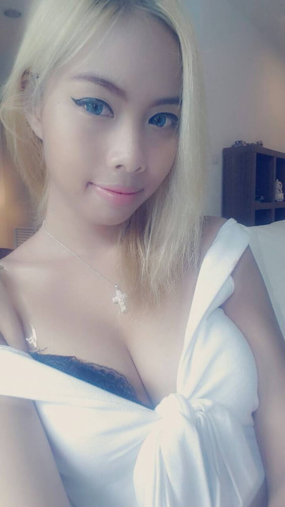 Asian mexican hooters girl ig stalked naked nude tits