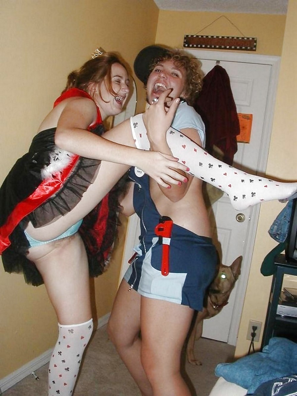 Chicks Love To Show Off !! adult photos