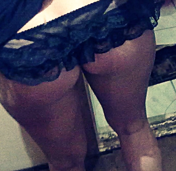 Random chicks adult photos