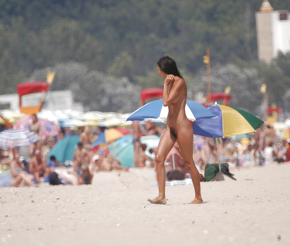 festival nude girl