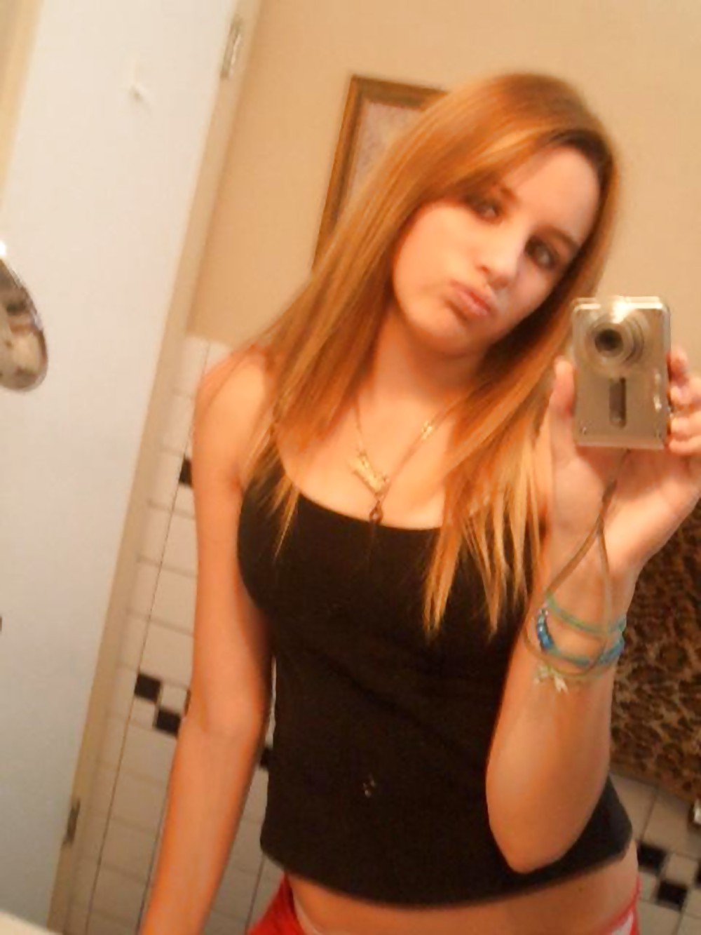 Pretty Amateur Brittany adult photos