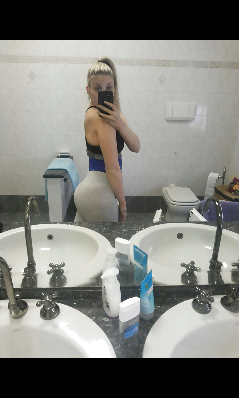 girl from the gym adult photos