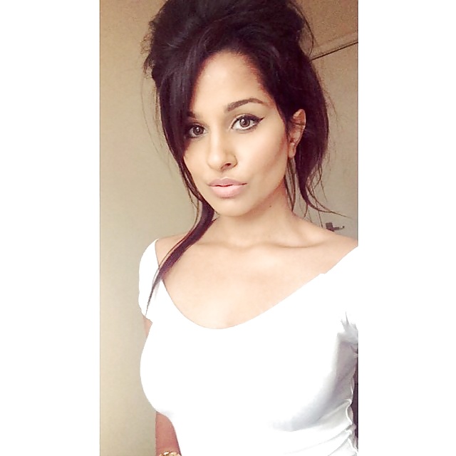 Jazsii Kaur (Indian SIKH - UK) adult photos