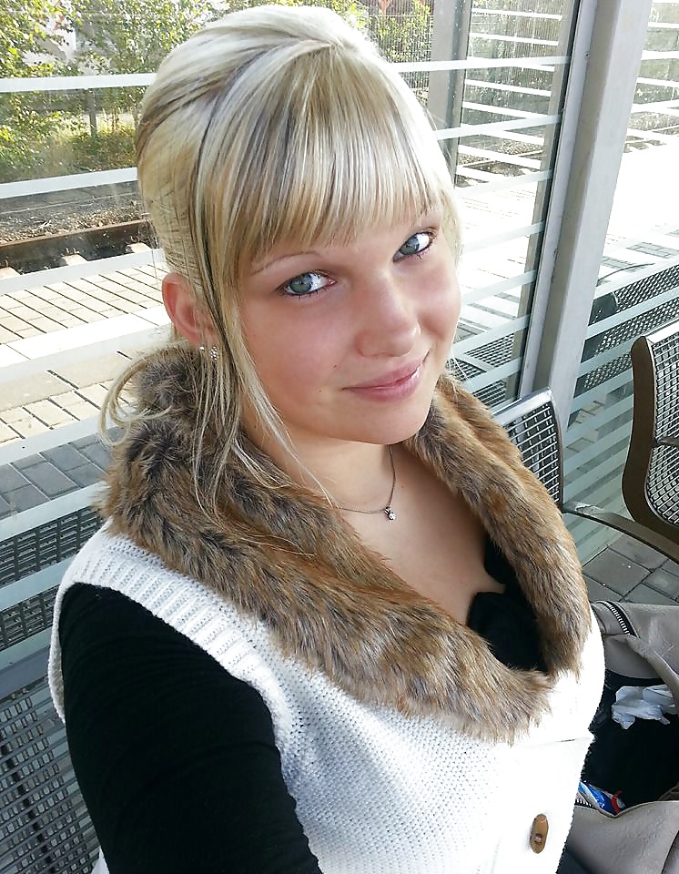 Facebook sluts voting best of  - pls vote and coment adult photos