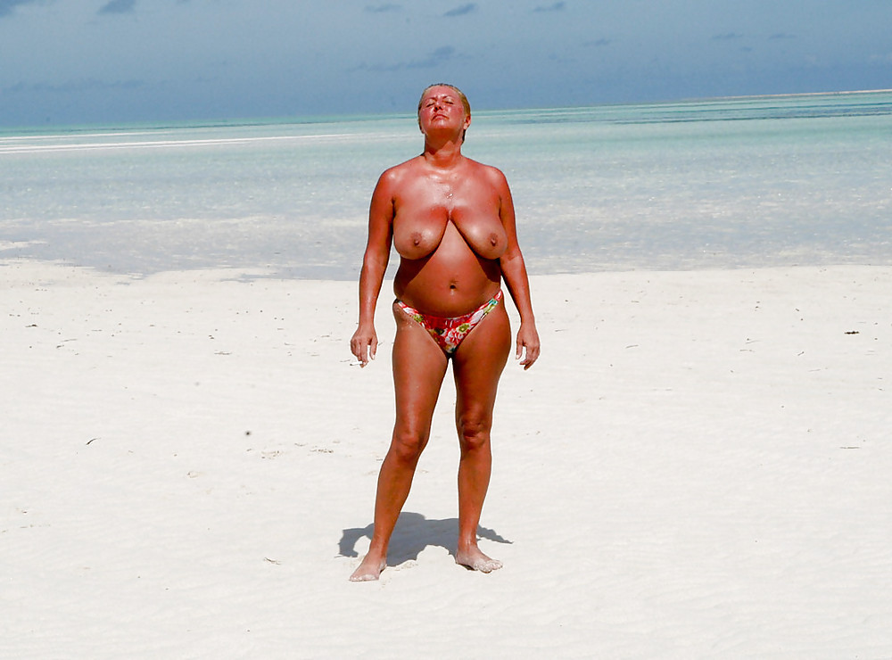 Naked beach 3. adult photos