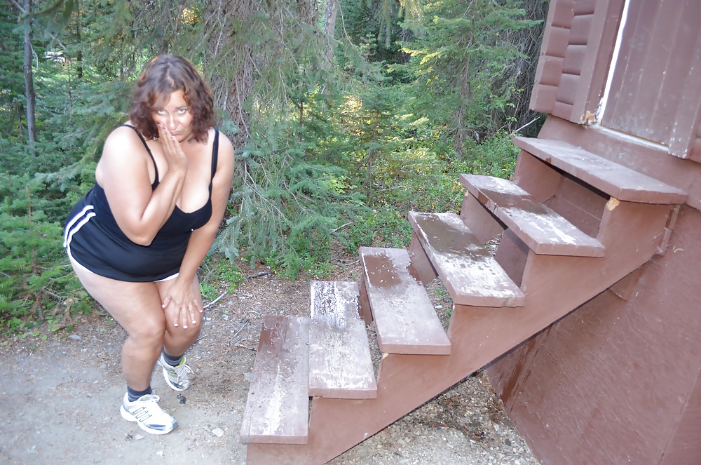 Businesswoman Jennifer having a field day at Manning Park adult photos