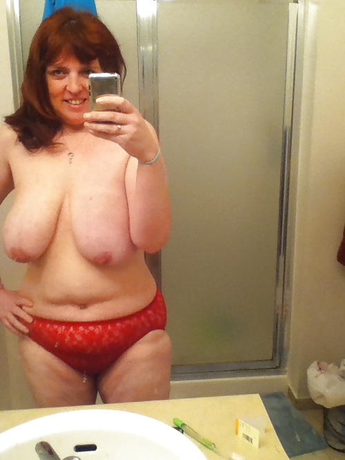 kurves selfies III adult photos