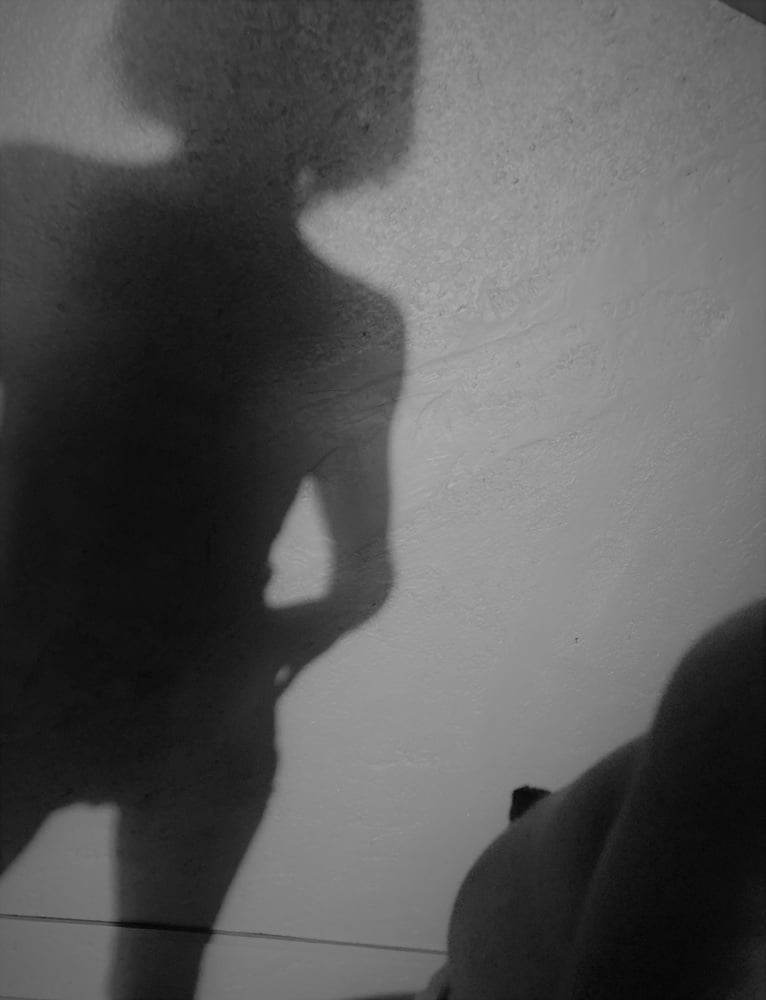  Shadows - 16 Photos 