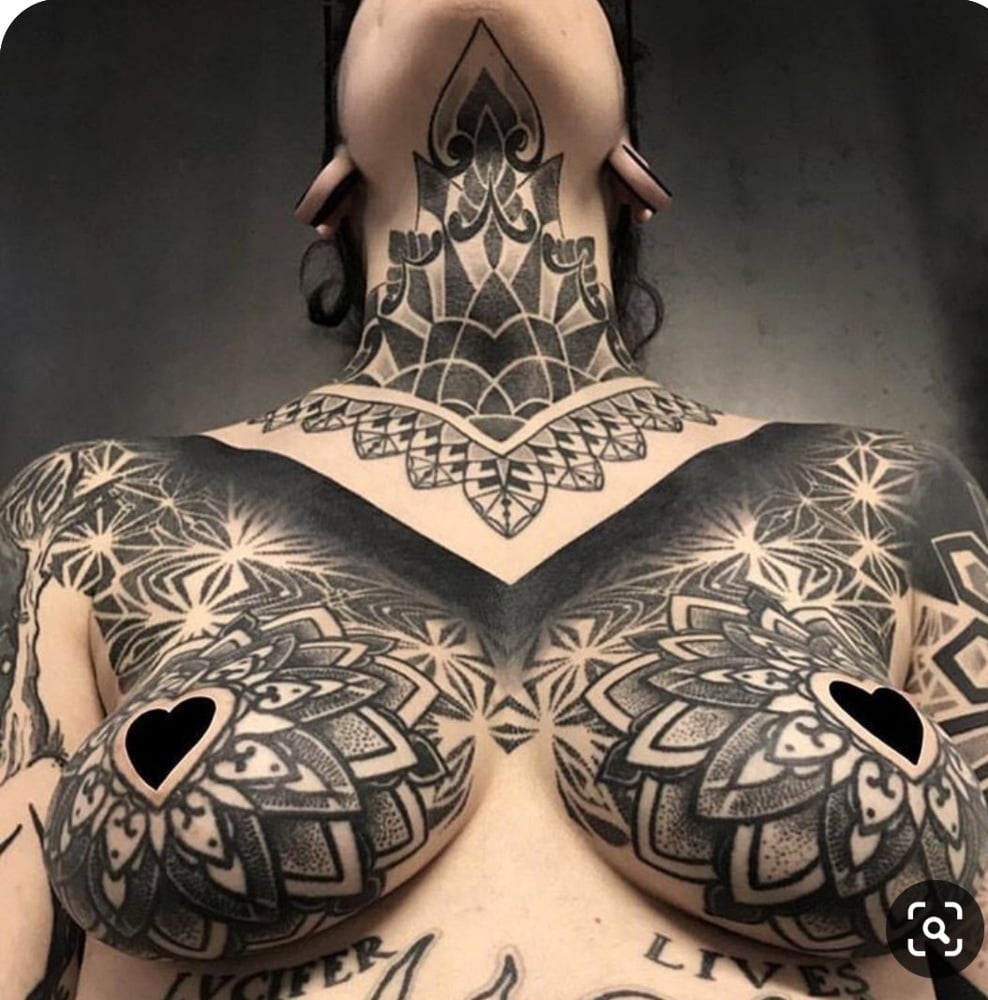 Women with tattoos - 151 Photos 