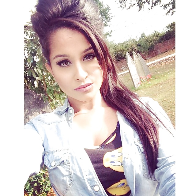 Jazsii Kaur (Indian SIKH - UK) adult photos