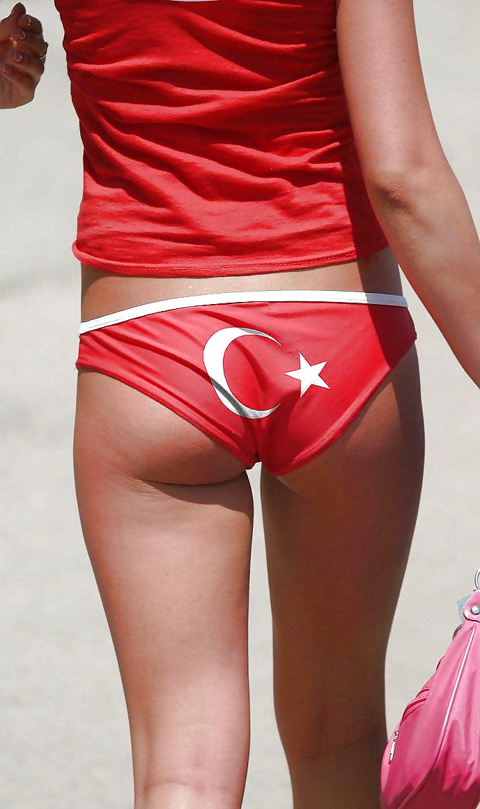 Arab-Turkish Beauty In Heat ! adult photos
