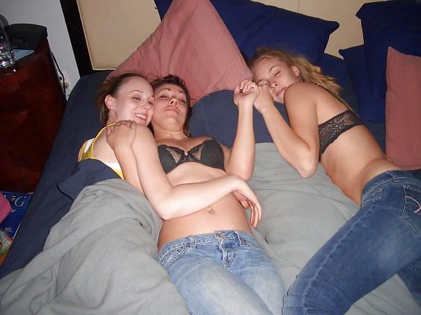 Bra Babes 85 adult photos