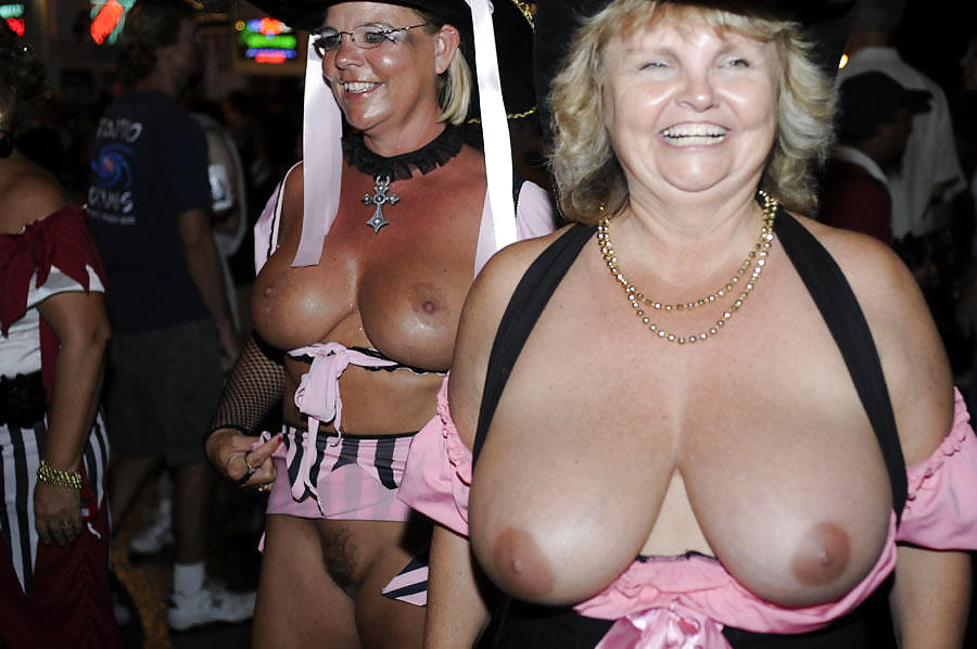 Horny older women 17. adult photos