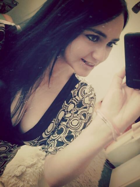 Facebook Girl II adult photos