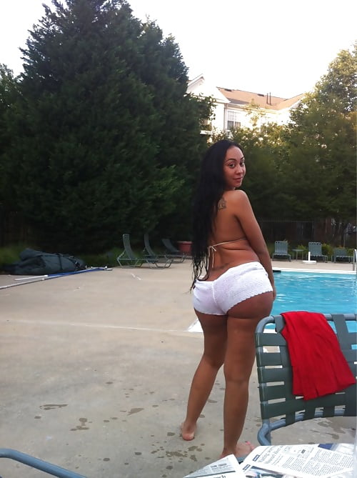 Latinas In Swimsuit 6 adult photos