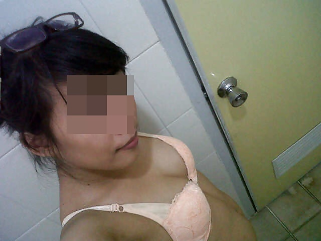 indonesia- milf berjilbab selfie bugil adult photos