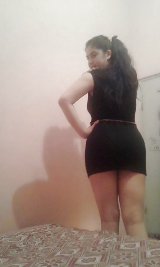 Hijab Bitch Nadia adult photos