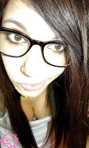 Amateur Roxy adult photos