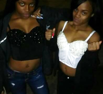 Petite salope 8 adult photos