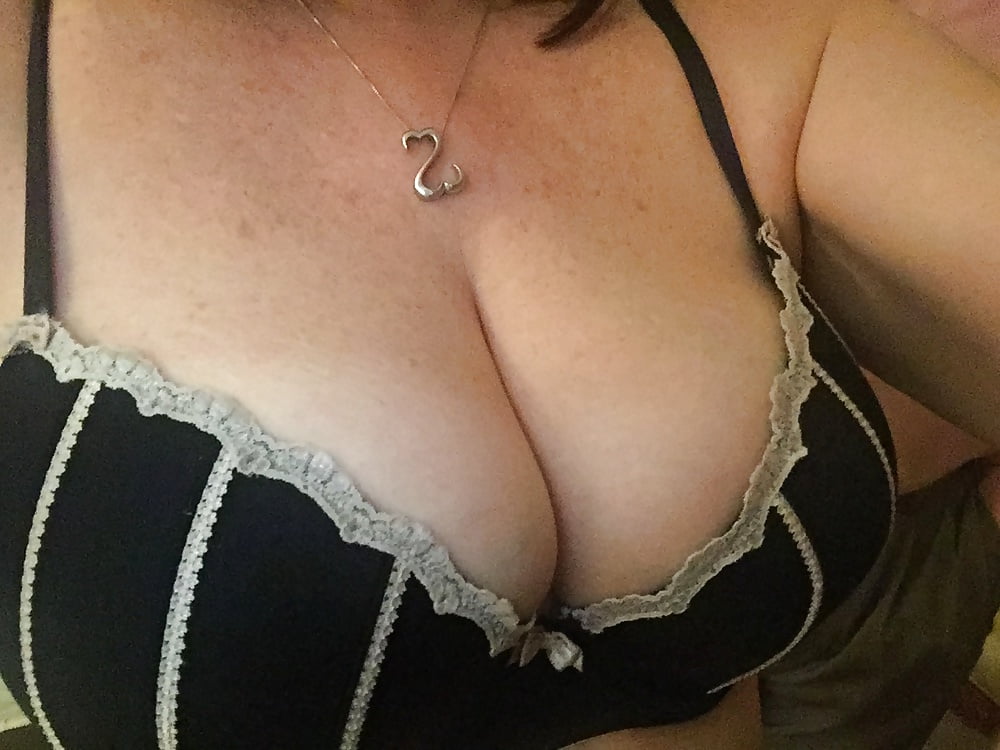 Wife's tits in sexy bras adult photos