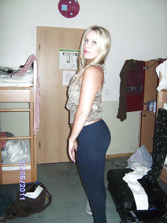 Alman kiz sarisin adult photos