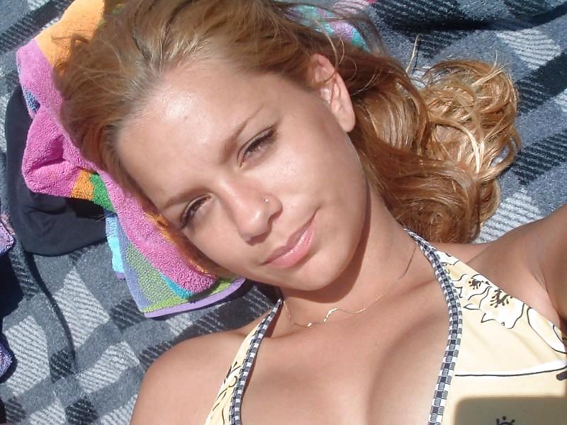 REAL GIRLS FROM AROUND THE WORLD - VANESSA adult photos