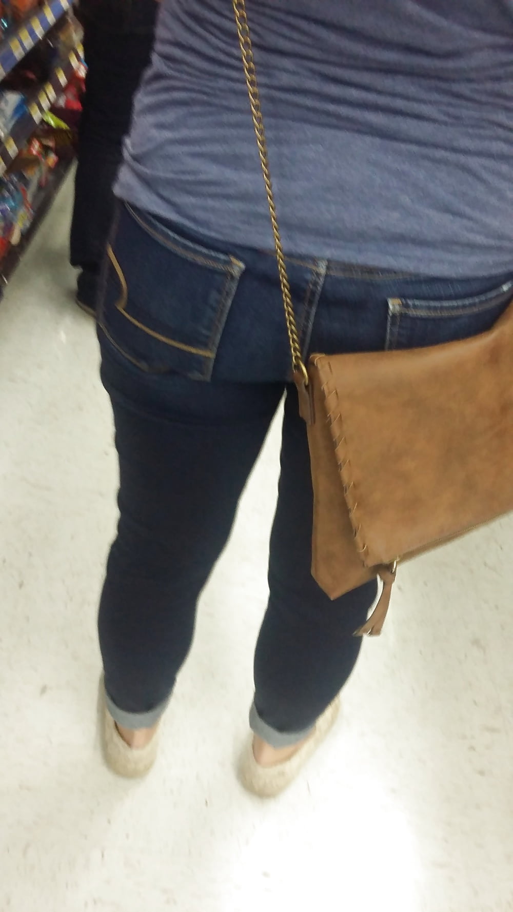 pregnant teen at wall mart adult photos