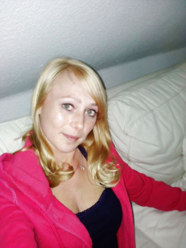 Hot Friends of me adult photos
