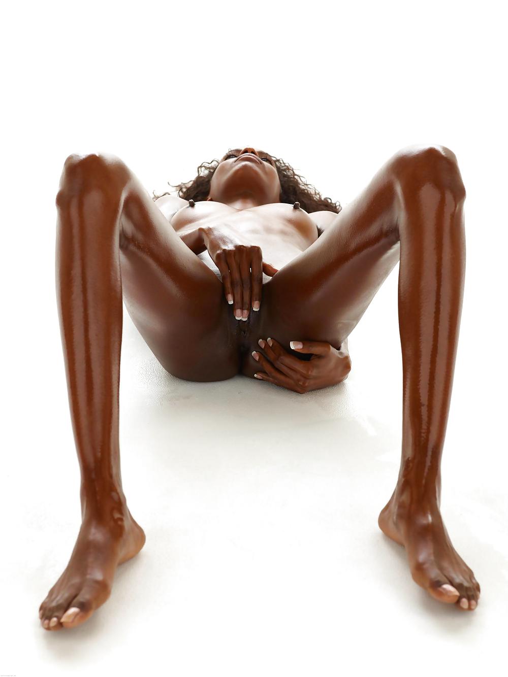 FANTASTIC VALERIE adult photos