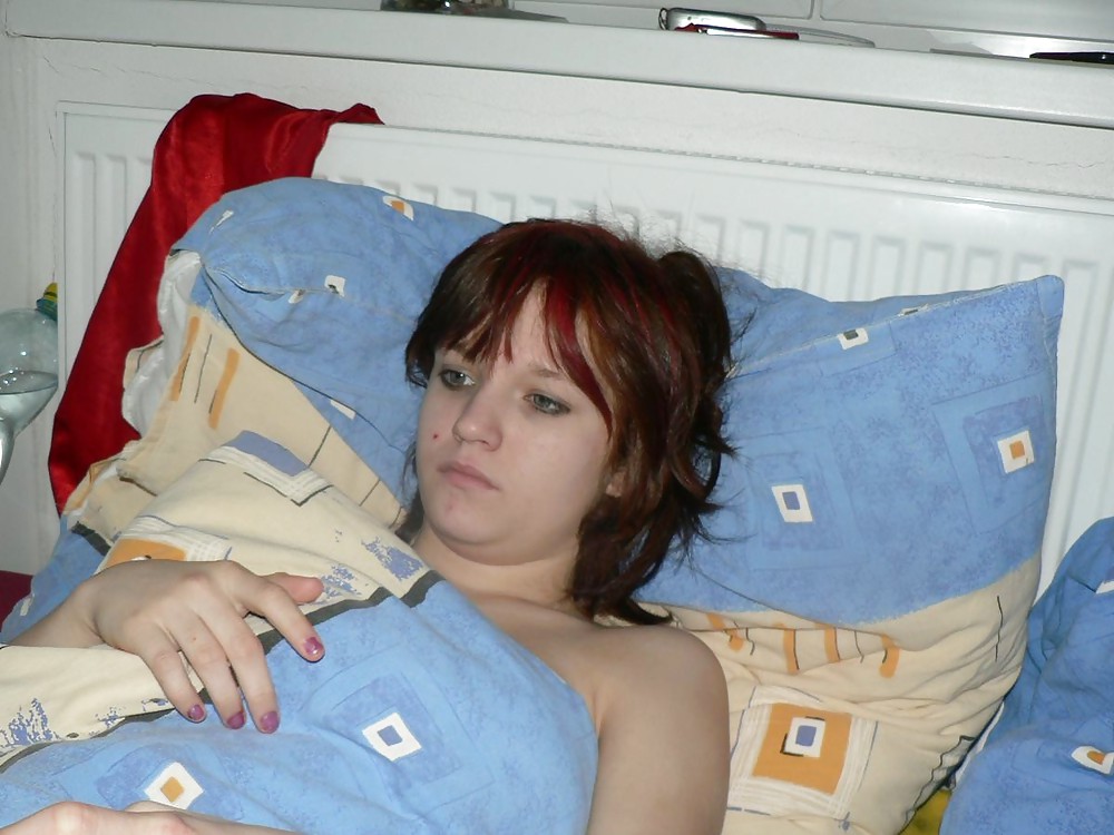 NICE REDHEAD SLUT adult photos