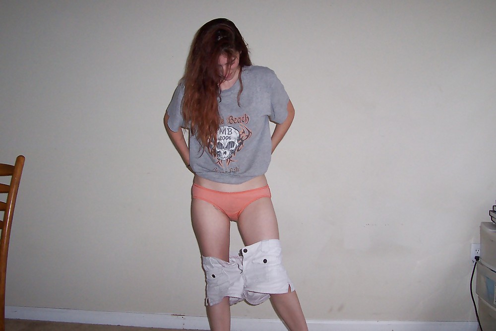 Dirty Deanna adult photos