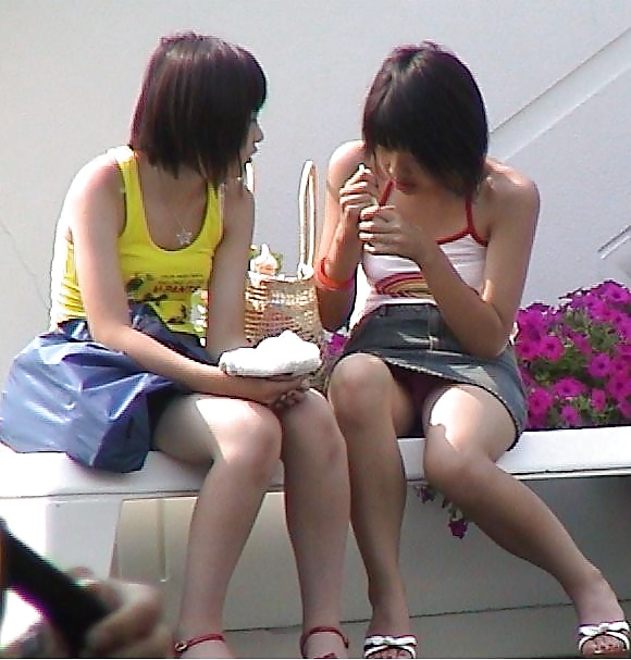 Japanese Girl Upskirts 21 adult photos